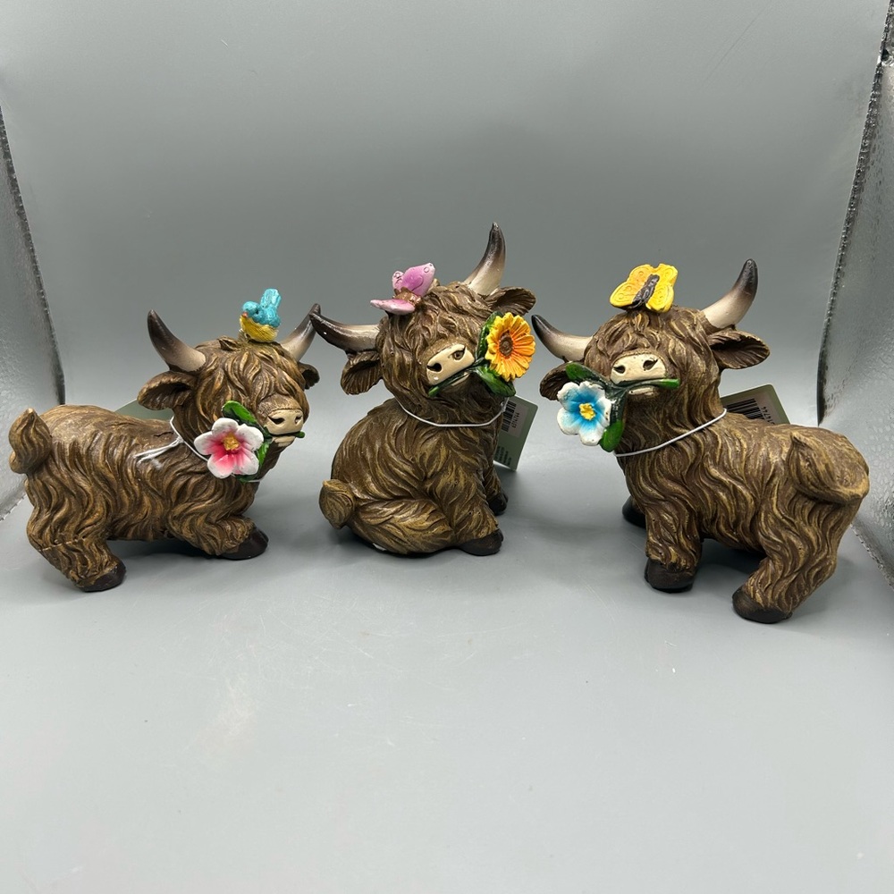 Hobby Lobby Spring HIGHLAND COW Set Of 3 Butterflies Birds And Flowers Cows NEW